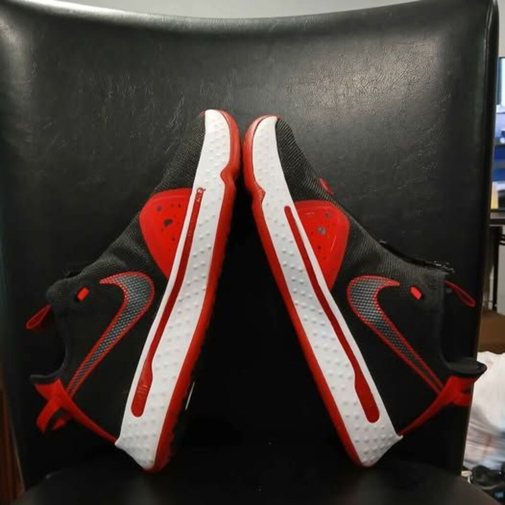 Nike PG 4. Black/Red. Paul George Sneakers. CD5079-003. Men Size 9. - Picture 7 of 9